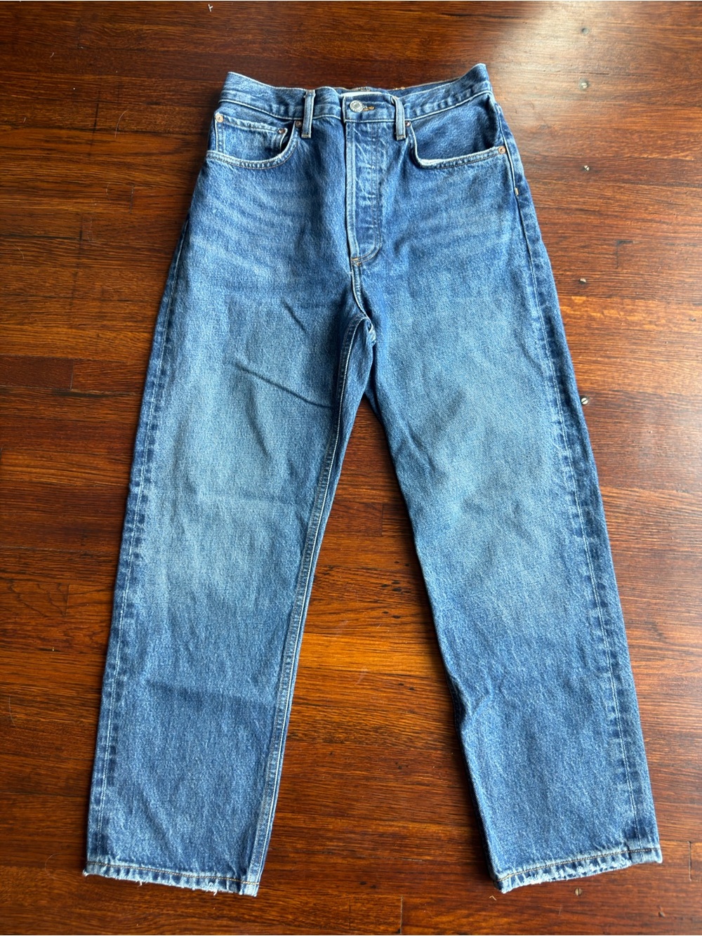 Agolde Classic Straight-Leg Women's Jeans in Mid Blue Wash - Picture 2 of 9